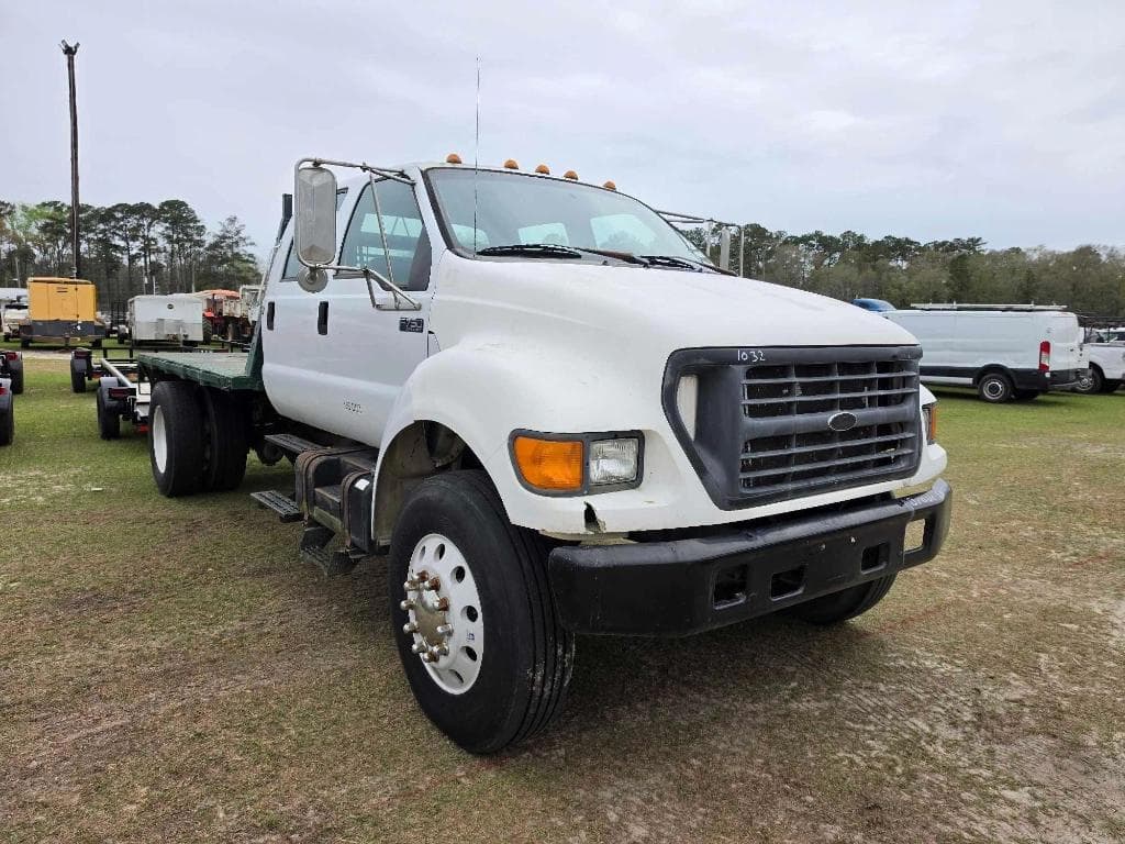 Image of Ford F-750 Primary image