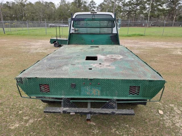 Image of Ford F-750 equipment image 4