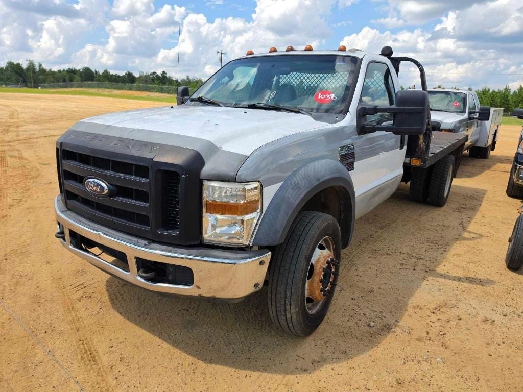 2008 Ford F-450 Equipment Image0