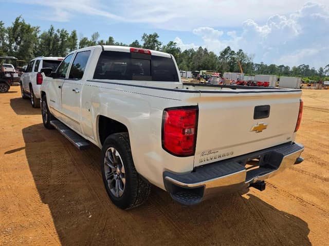 Image of Chevrolet Silverado equipment image 1