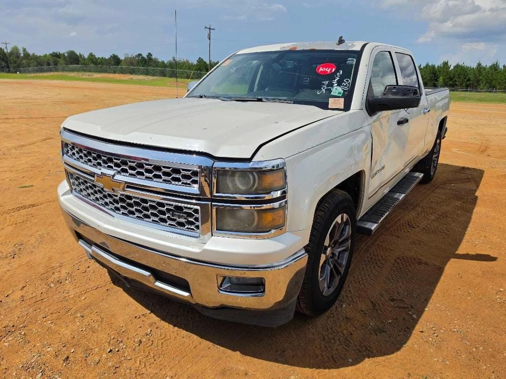 2014 Chevrolet Silverado Equipment Image0