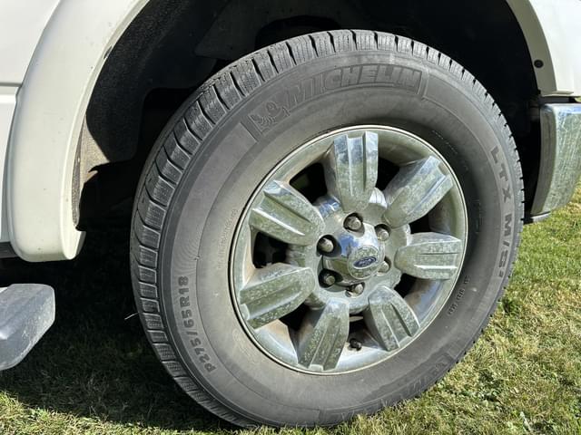 Image of Ford F-150 equipment image 2