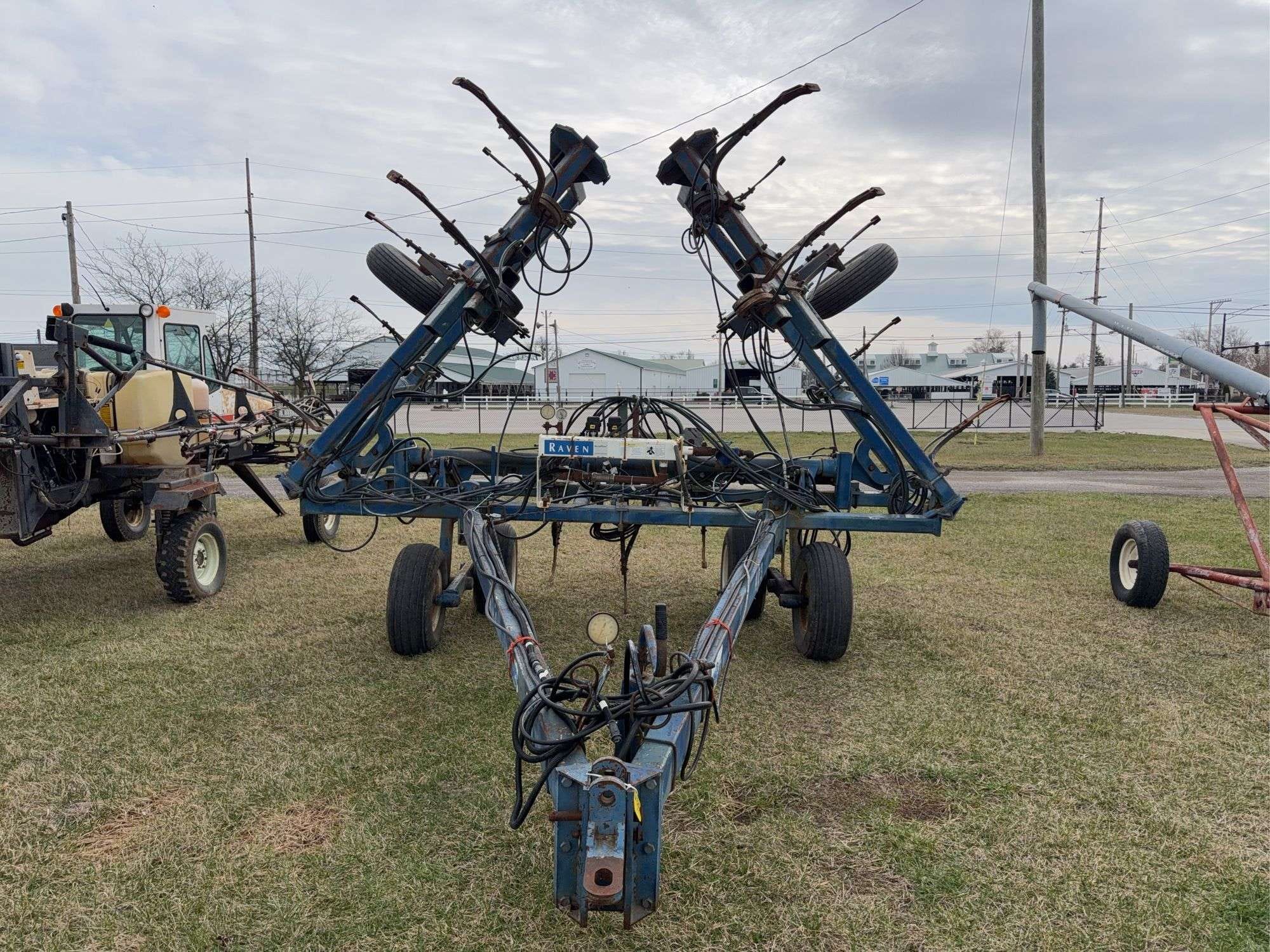 Blu-Jet Raven Equipment Image0