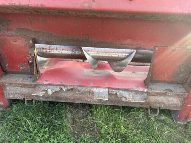 Image of Case IH 1063 equipment image 3