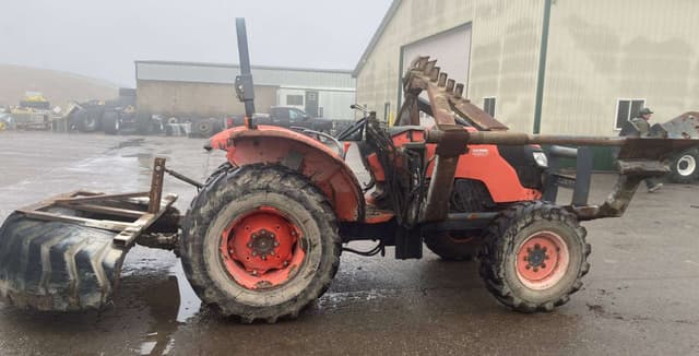 Image of Kubota M8560 equipment image 1