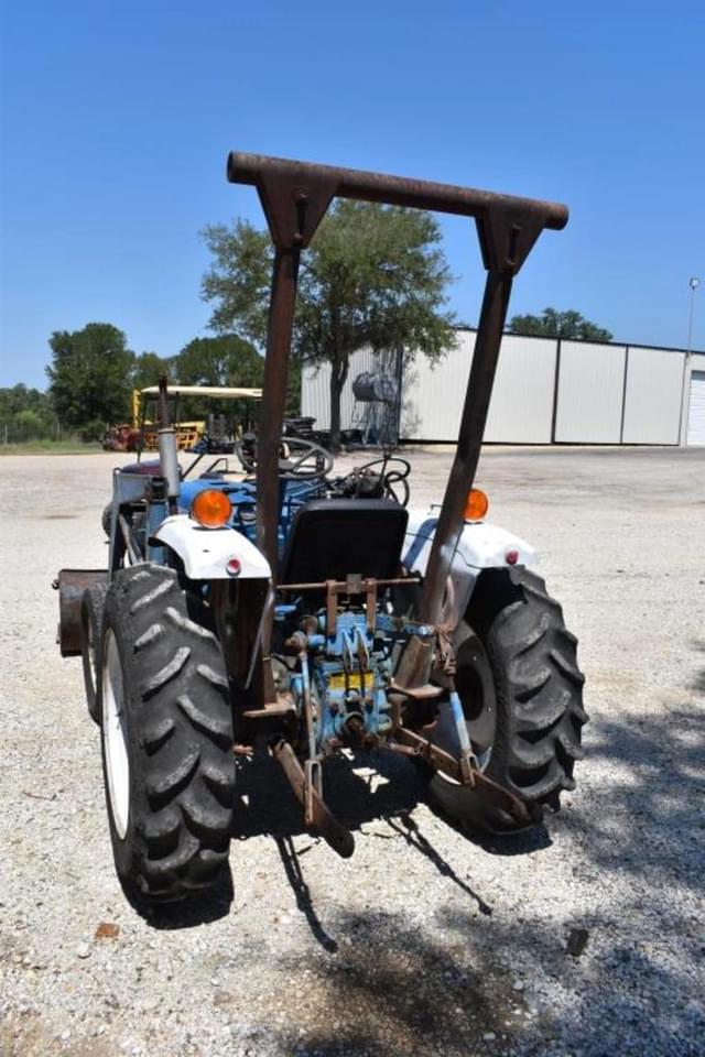 Image of Ford 1710 equipment image 3