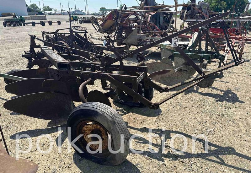 Image of International Harvester 60 Primary image