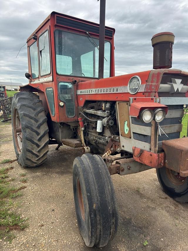 Image of Massey Ferguson 1100 equipment image 2