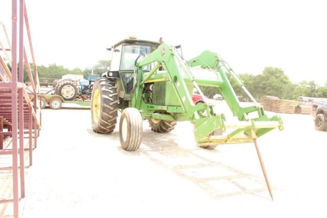 Image of John Deere 4230 equipment image 4