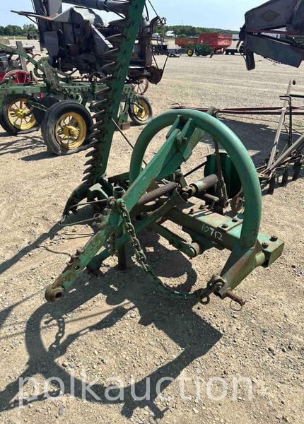 Image of Oliver 351 equipment image 4
