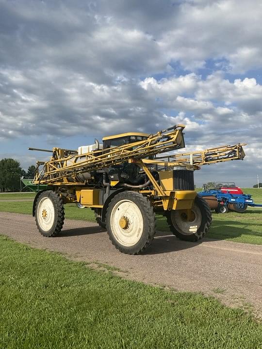 Image of Ag-Chem RoGator 1074 Primary image