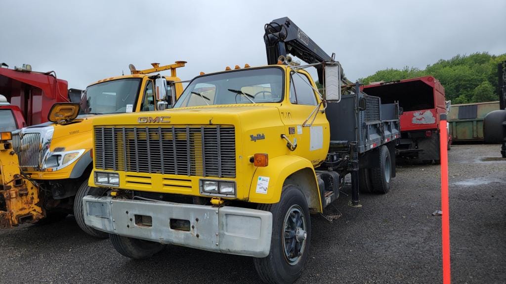 ※仕上げ中　C/K1500 GMC TOP KICK GMC・トップキック - Wikipedia