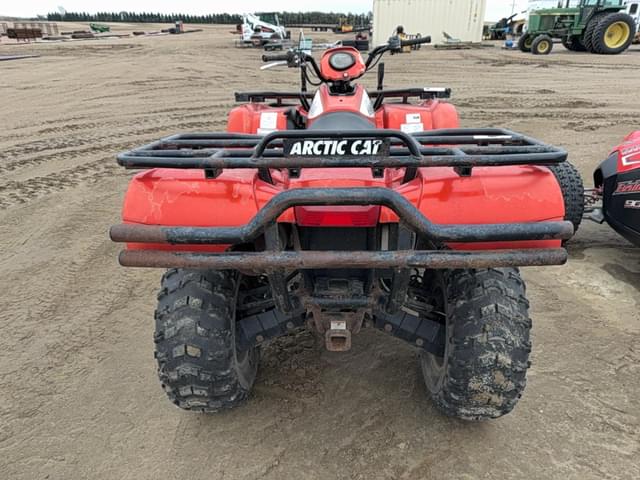 Image of Arctic Cat 700 equipment image 2
