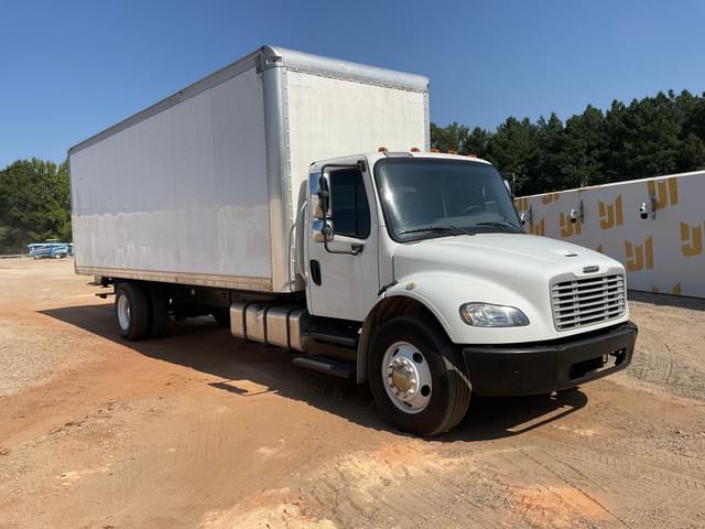 Image of Freightliner M2 equipment image 2