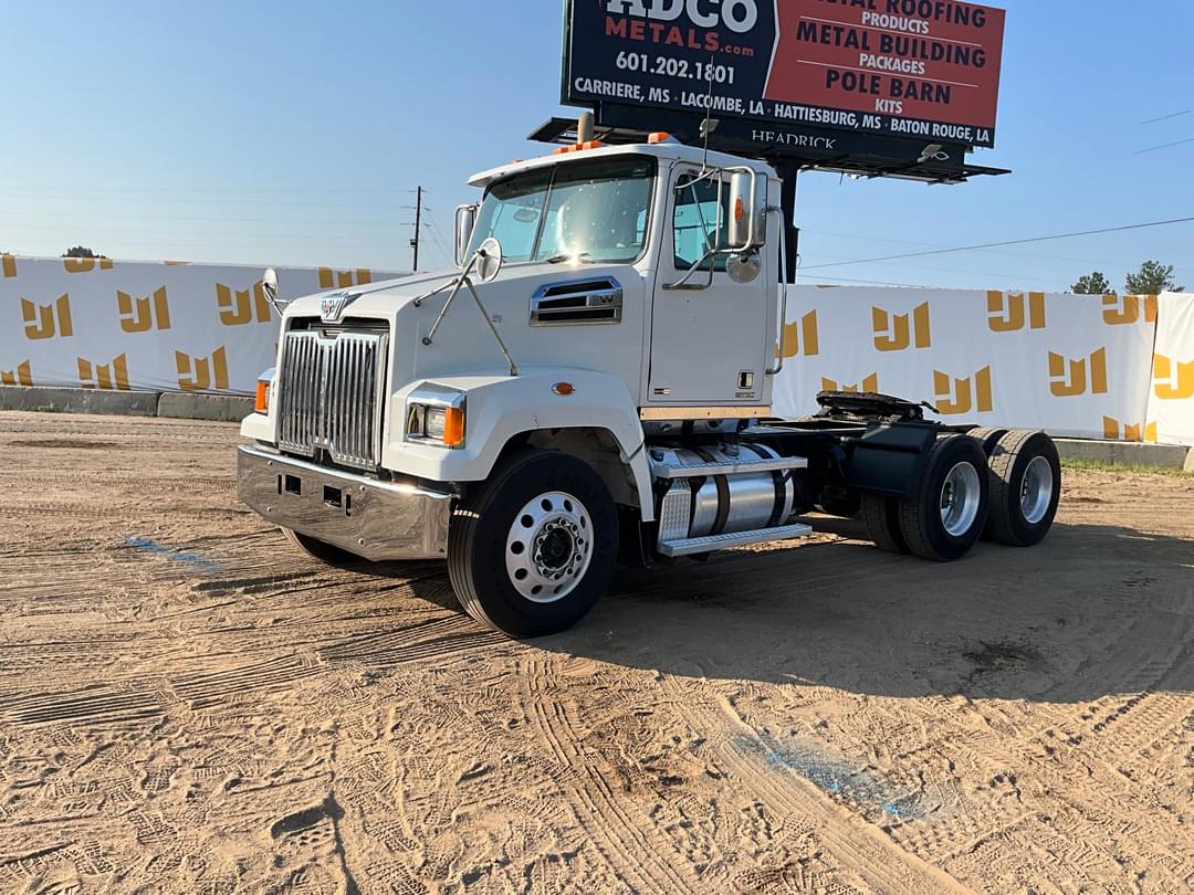 Image of Western Star 4700SF Primary image