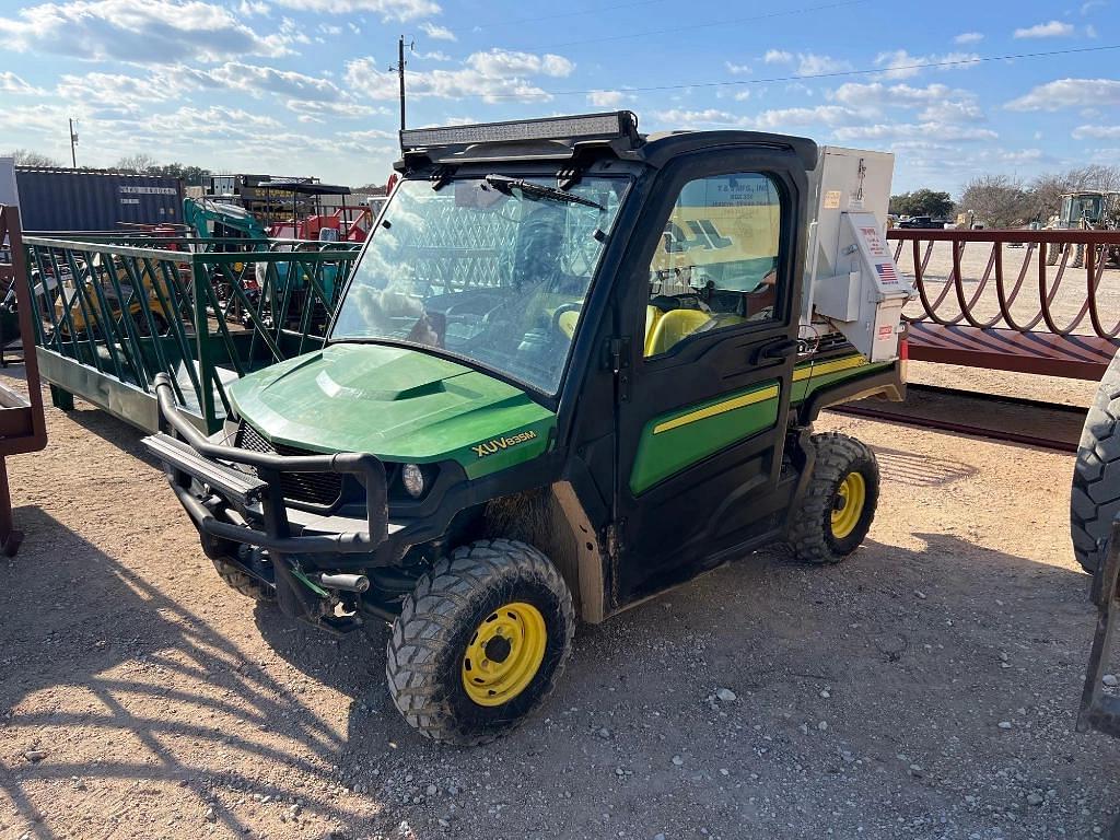 Image of John Deere XUV 835M Primary image