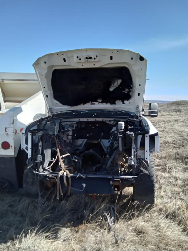 Image of Chevrolet 2500HD equipment image 4