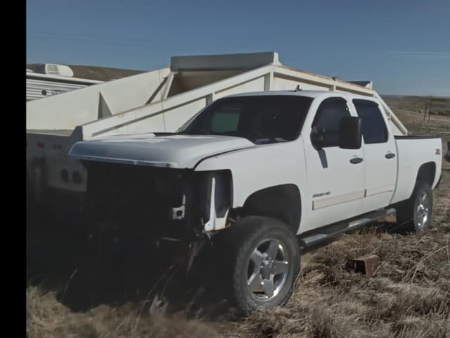 Image of Chevrolet 2500HD equipment image 1