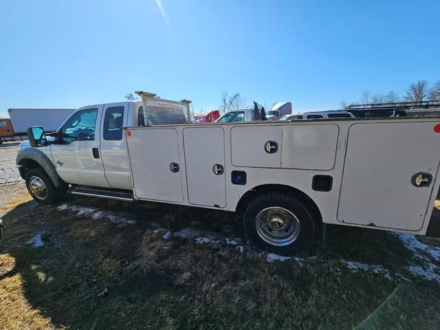 Image of Ford F-550 equipment image 1