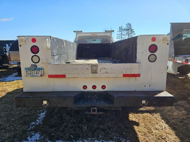 Image of Ford F-550 equipment image 3