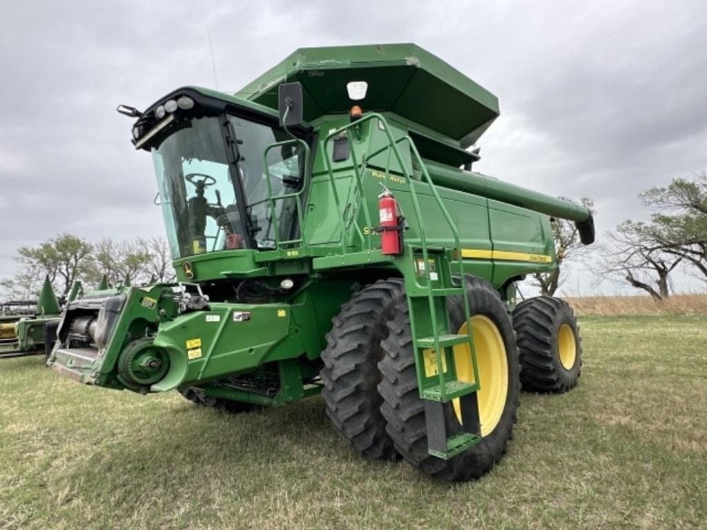 2011 John Deere 9870 STS Equipment Image0