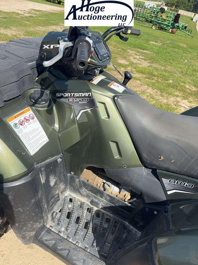 Image of Polaris Sportsman 850 equipment image 2