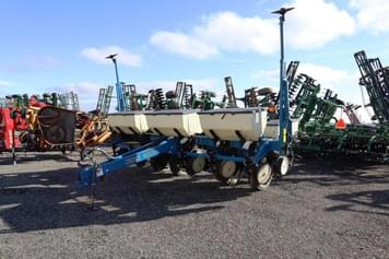 Main image Kinze 3000