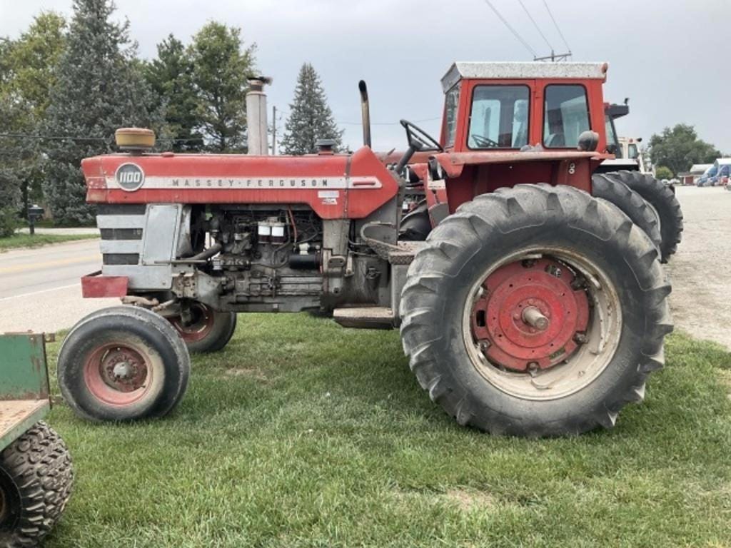 Main image Massey Ferguson 1100