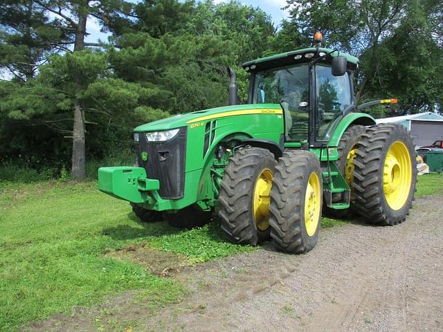 Image of John Deere 8310R equipment image 2
