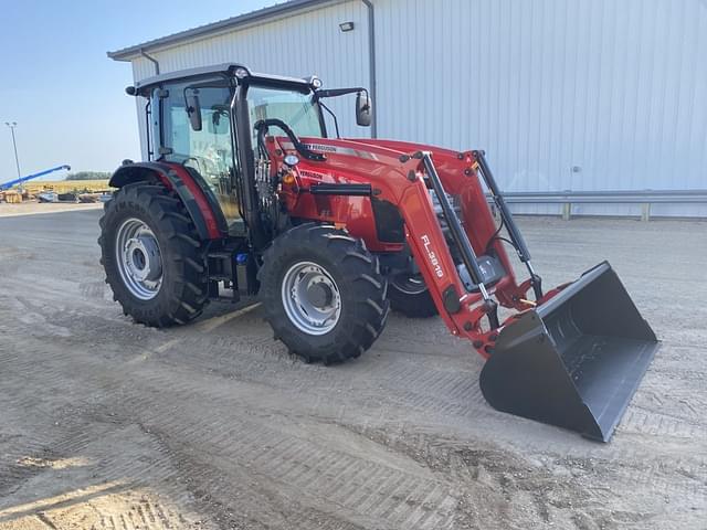 Image of Massey Ferguson 5711 equipment image 1