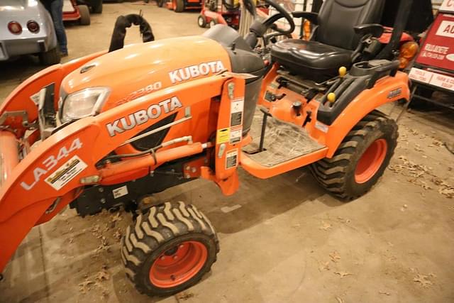 Image of Kubota BX2380 equipment image 2