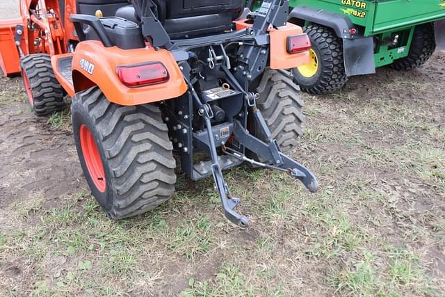 Image of Kubota BX2380 equipment image 2