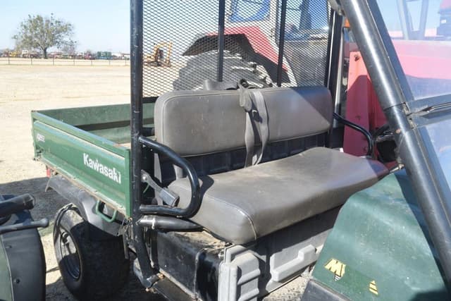 Image of Kawasaki Mule 3010 equipment image 4