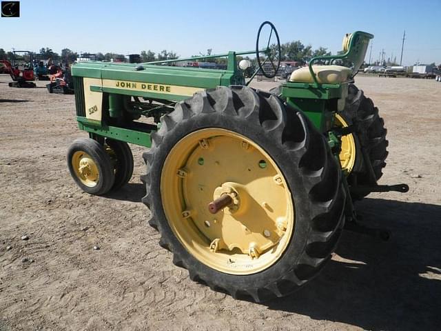 Image of John Deere 520 equipment image 3