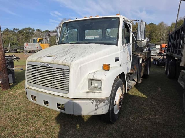 Image of Freightliner FL70 equipment image 1