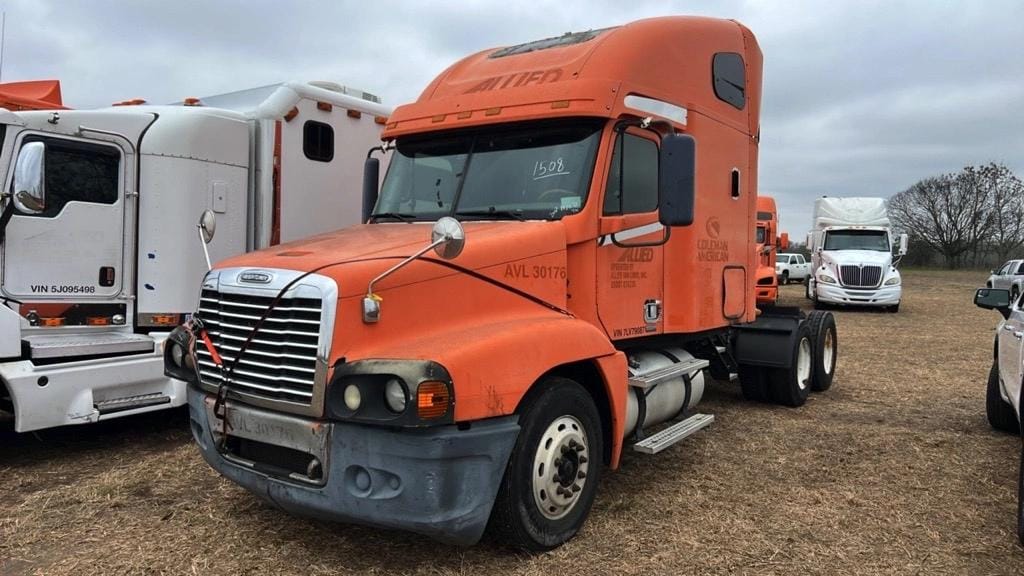 2007 Freightliner Century Equipment Image0