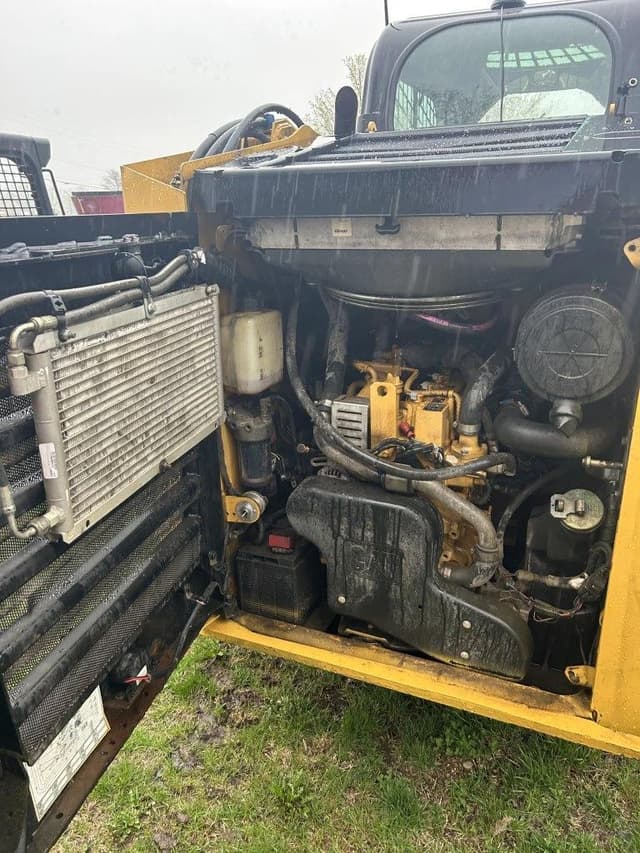 Image of Caterpillar 279D equipment image 4