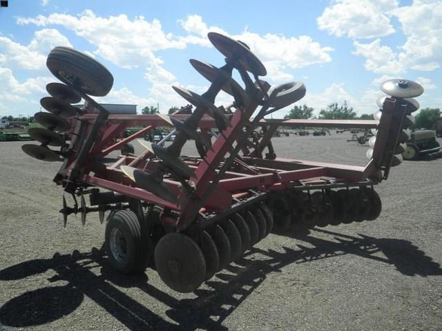 Image of International Harvester 490 equipment image 4