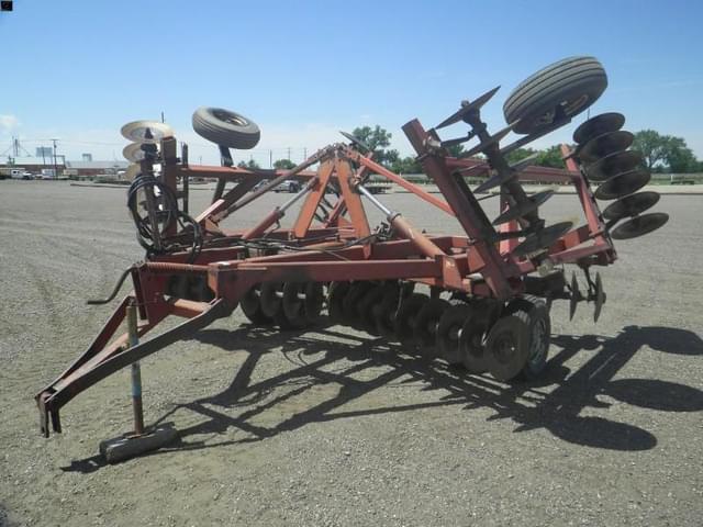 Image of International Harvester 490 equipment image 2