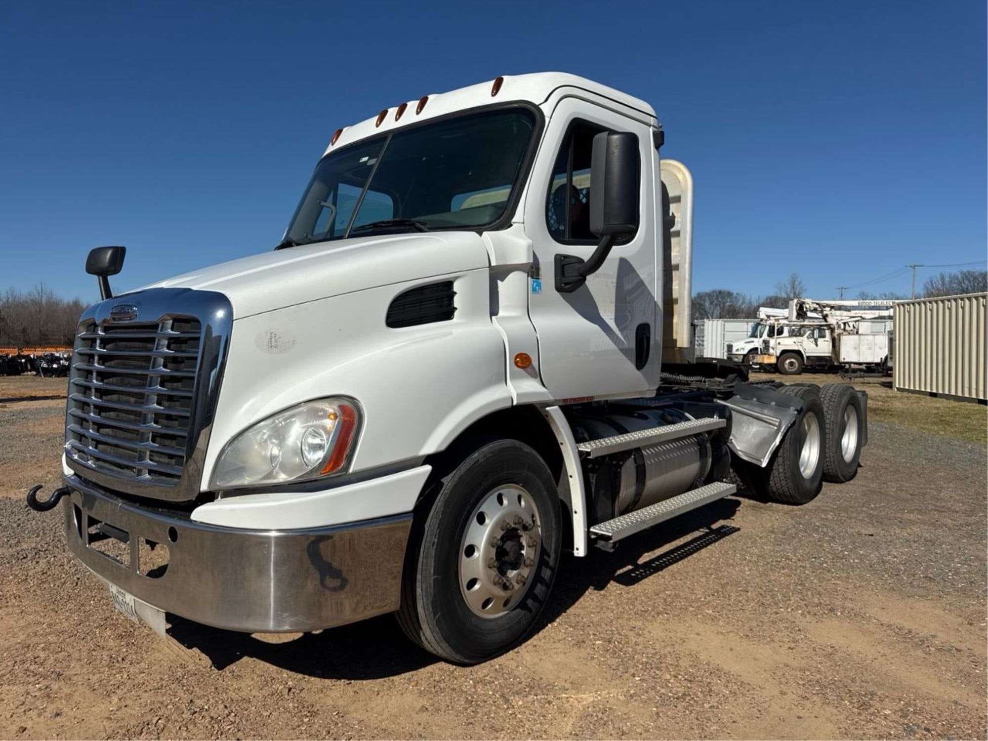 2020 Freightliner Cascadia Equipment Image0