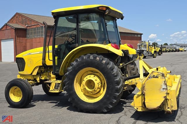 Image of John Deere 5425 equipment image 1