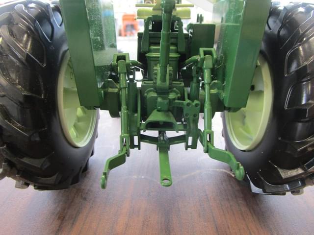 Image of White 2270 equipment image 4