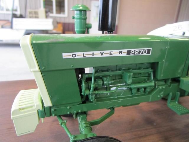 Image of White 2270 equipment image 1