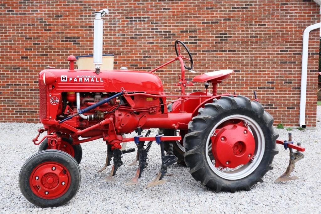Main image Farmall Cub