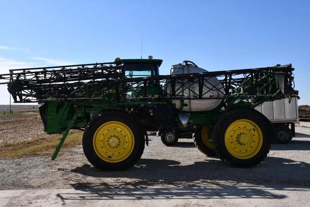 Image of John Deere 4940 equipment image 3