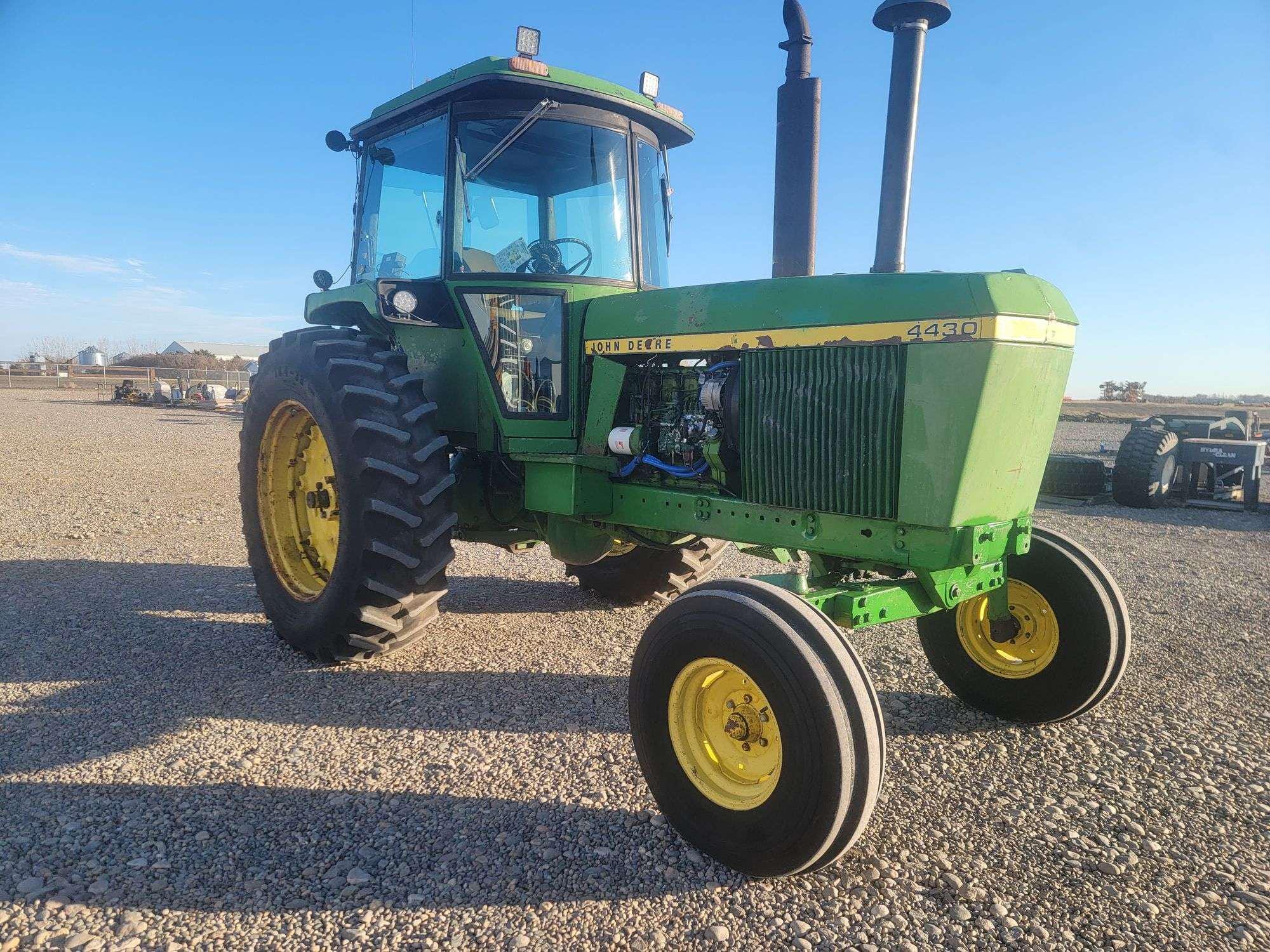 Main image John Deere 4430