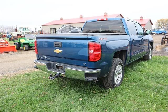 Image of Chevrolet Silverado equipment image 2