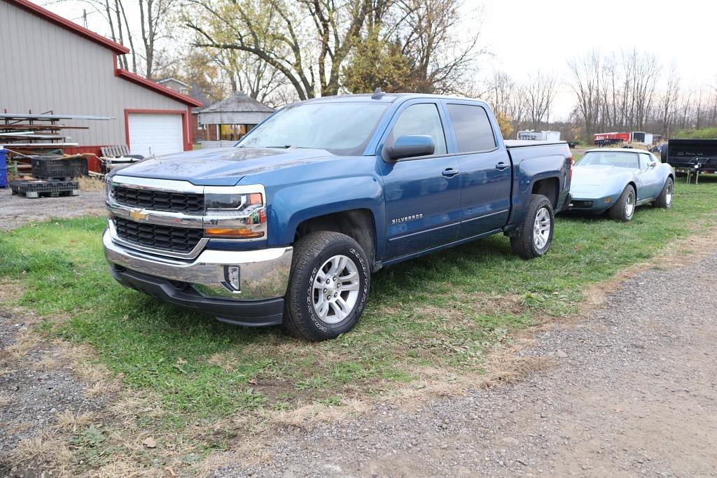 Image of Chevrolet Silverado Primary image