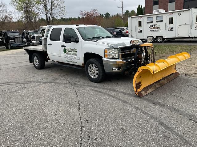 Image of Chevrolet Silverado equipment image 2