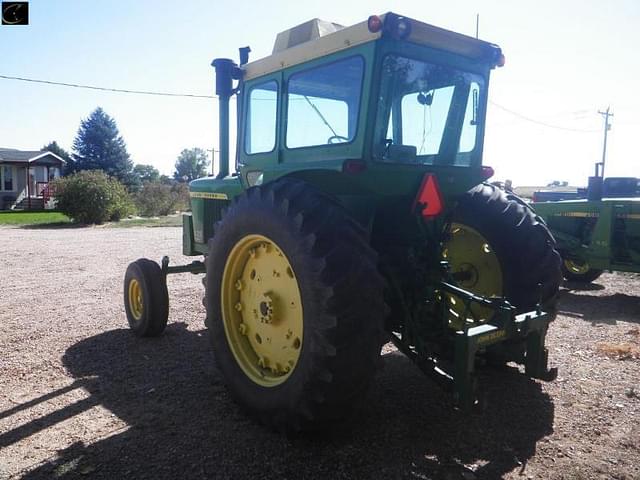 Image of John Deere 4320 equipment image 2